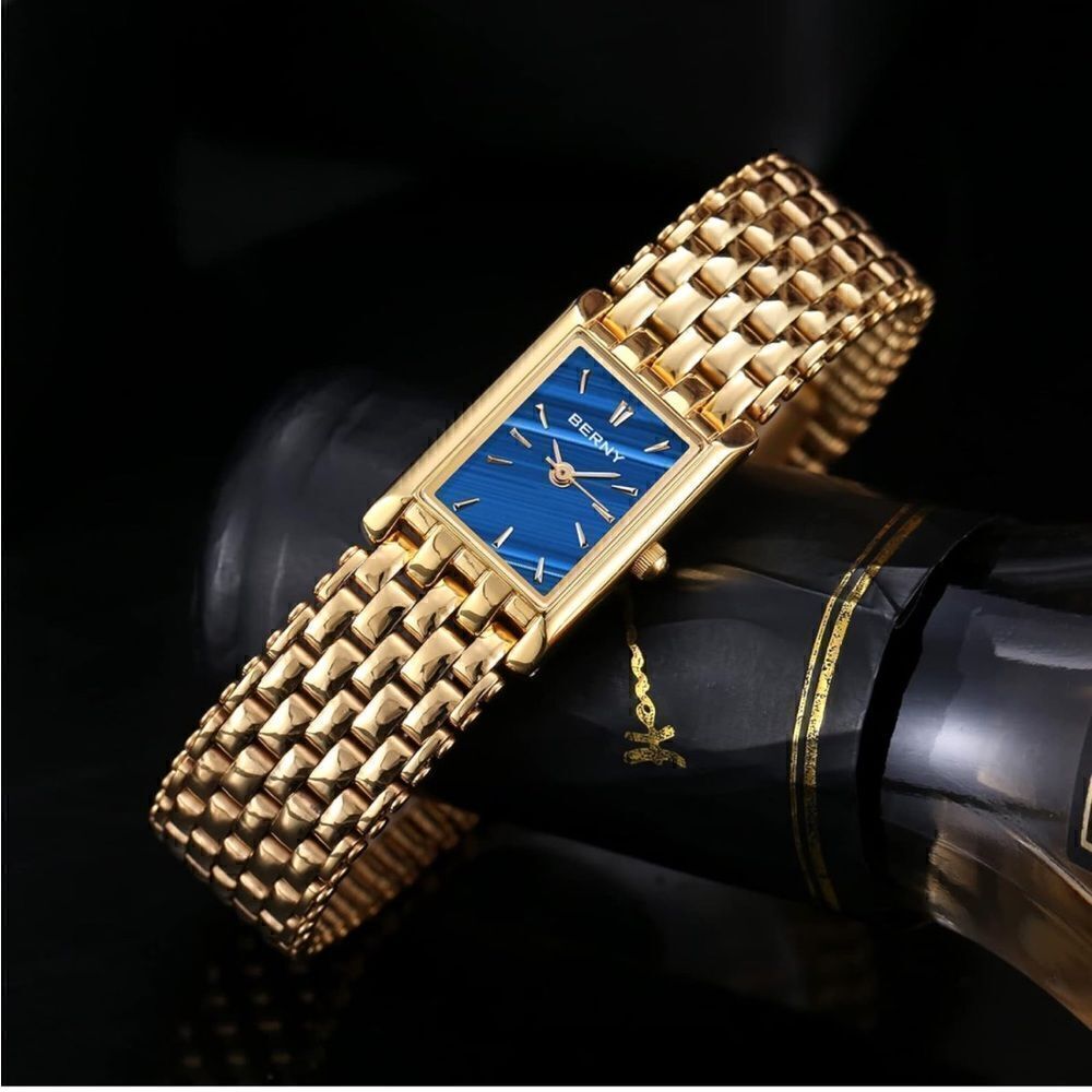Classic Square Gold Wristwatch for Women